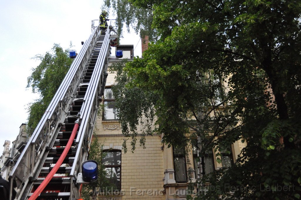 Feuer Koeln Ehrenfeld Huettenstr P06.JPG